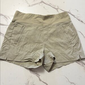 Athleta Trekkie North short